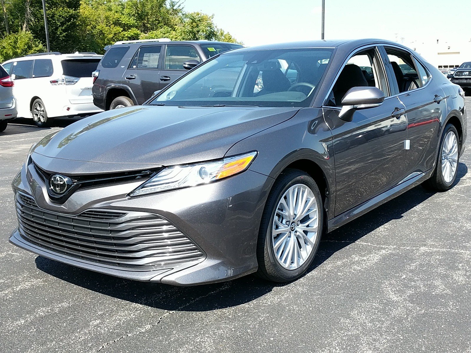 New 2019 Toyota Camry XLE 4dr Car in Elmhurst #T32892 | Elmhurst Toyota