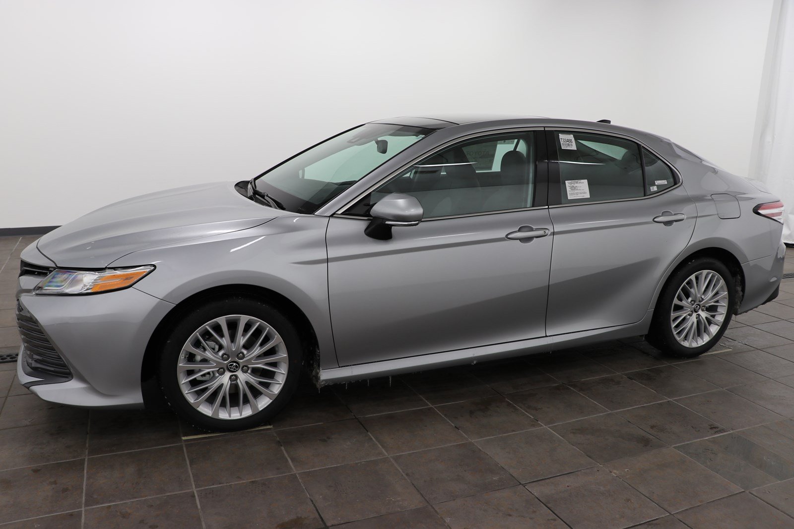 New 2019 Toyota Camry XLE 4dr Car in Elmhurst #T33676 | Elmhurst Toyota