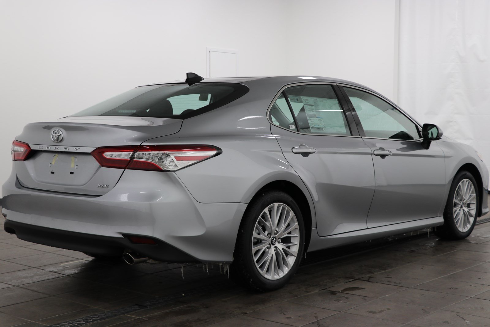 New 2019 Toyota Camry XLE 4dr Car in Elmhurst #T33676 | Elmhurst Toyota