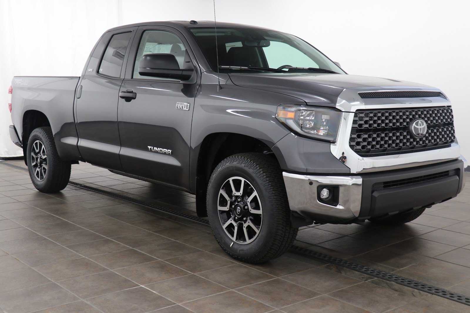 New 2019 Toyota Tundra 4WD SR5 Double Cab Double Cab in Elmhurst #